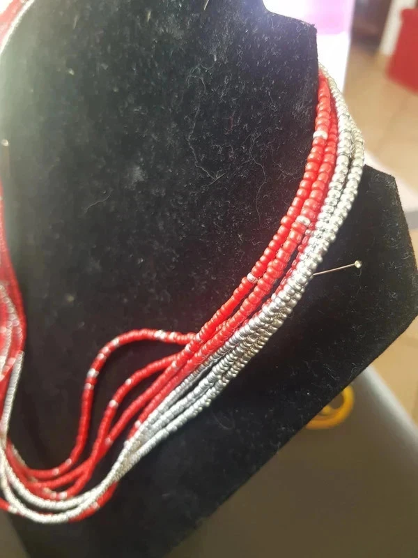 New multi-strand red and silver necklace – photo 4